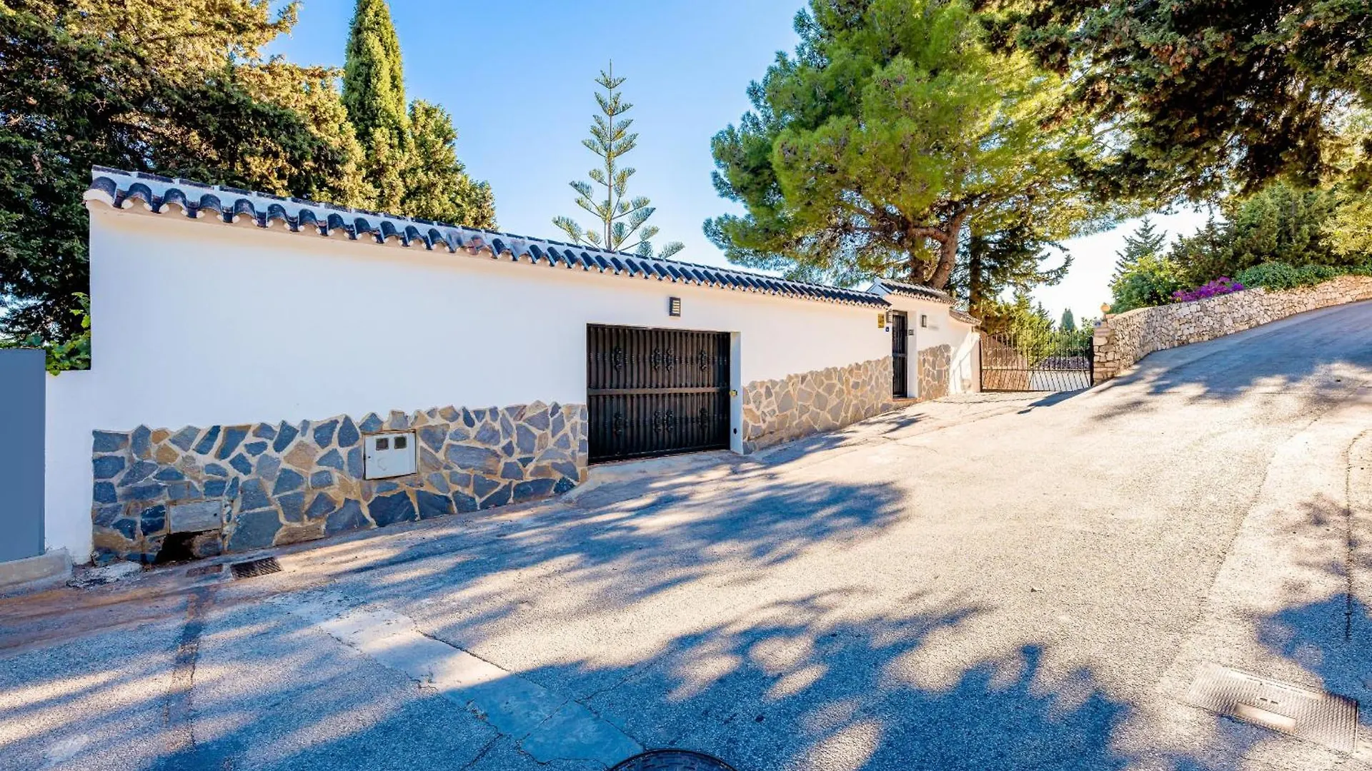 Stunning Villa With Panoramic Views Of The Med Mijas