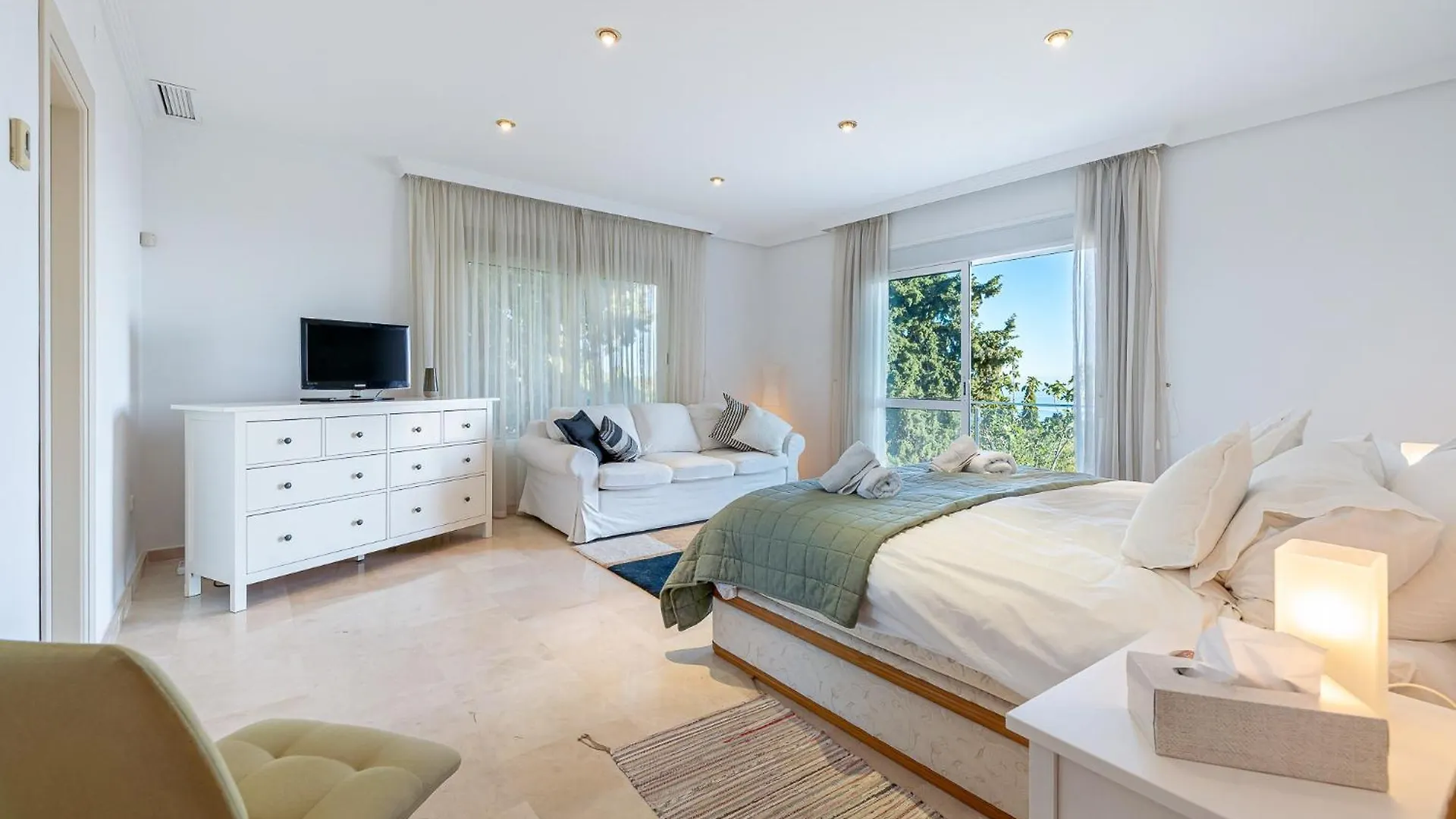 Stunning Villa With Panoramic Views Of The Med Mijas